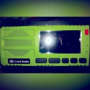 Multi-Function Crank Radio - Survival